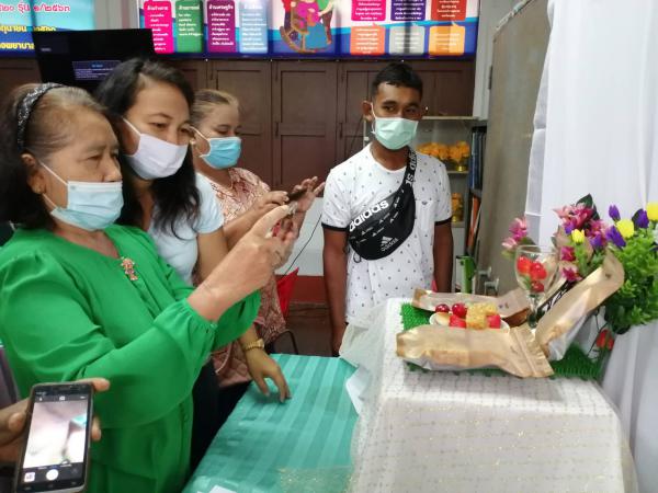 1. โครงการดิจิทัลชุมชน หลักสูตรการพัฒนาผลิตภัณฑ์สินค้าออนไลด์และหลักสูตรการค้าออนไลด์