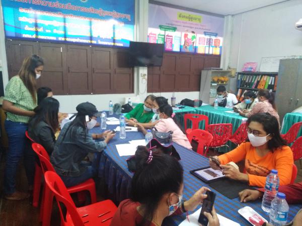 1. โครงการดิจิทัลชุมชน หลักสูตรการพัฒนาผลิตภัณฑ์สินค้าและหลักสูตรการค้าออนไดล์ด